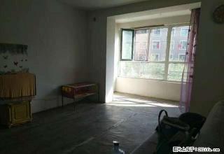 苹果一期3室2厅3楼简单装修带家具出租 - 伊犁28生活网 yili.28life.net