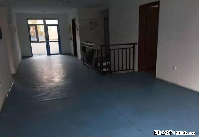 上海城商都国际复室楼240平出租，带花园车库，用于培训和办公 - 房屋出租 - 房屋租售 - 伊犁分类信息 - 伊犁28生活网 yili.28life.net